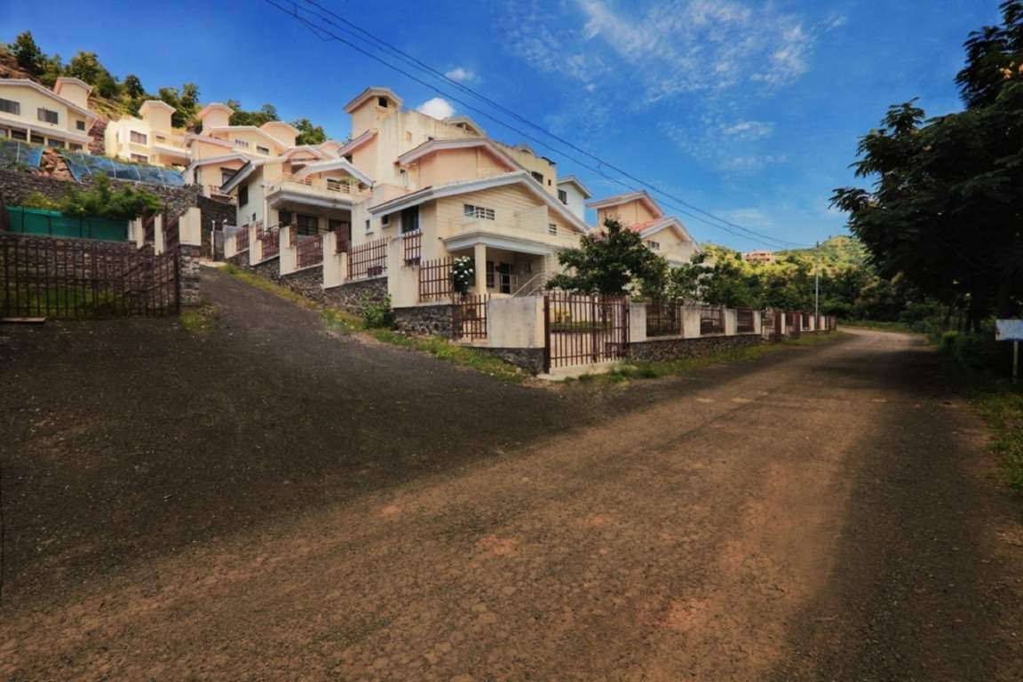  ss teak county phase 2 Landscaped Gardens