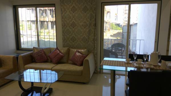  hillome Living Area