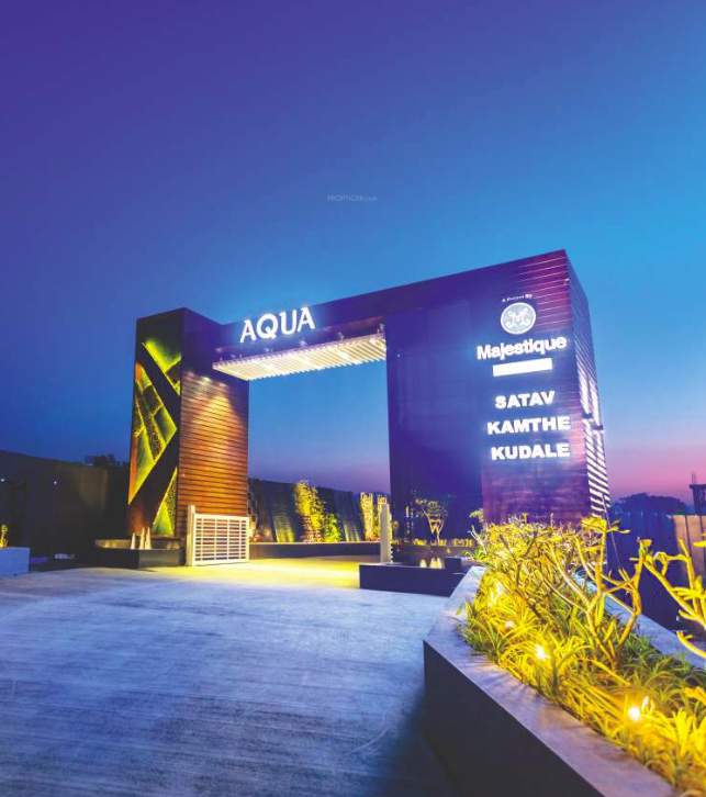  aqua Entrance Lobby