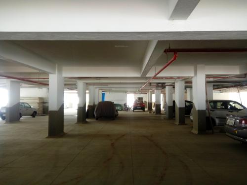  paradise Entrance Lobby