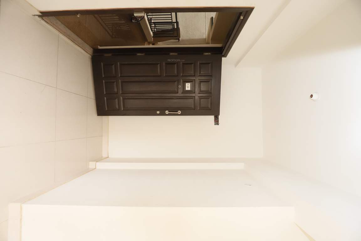  whispering winds Living Area