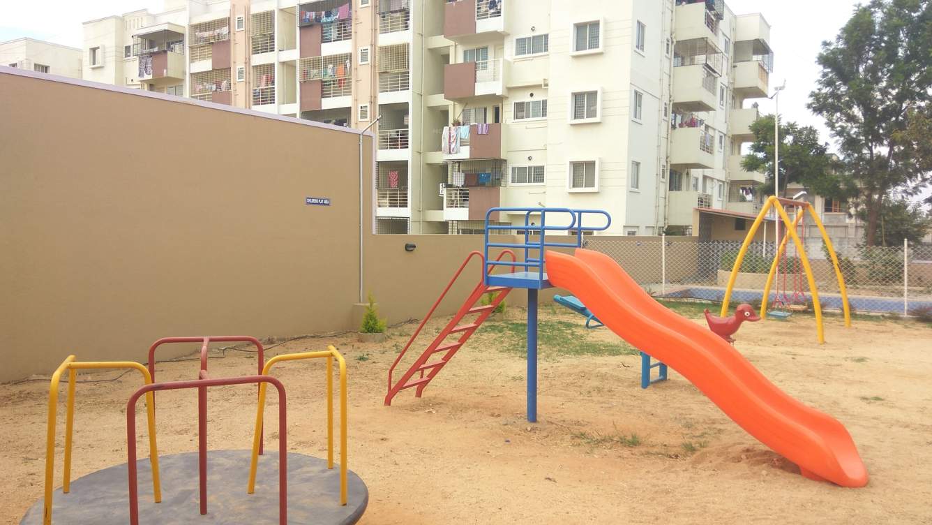  the greens slr cassia court Children's play area