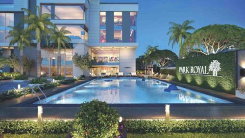  park-royal Swimming Pool