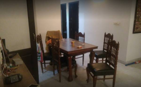  green-paradiso Dining Area