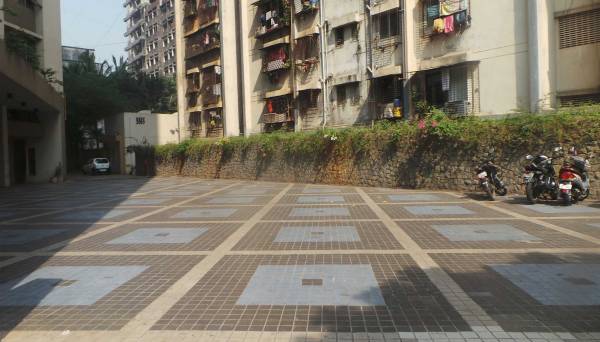  horizon Paved Compound