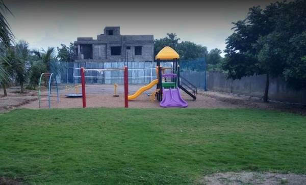  indus-crest Children's play area