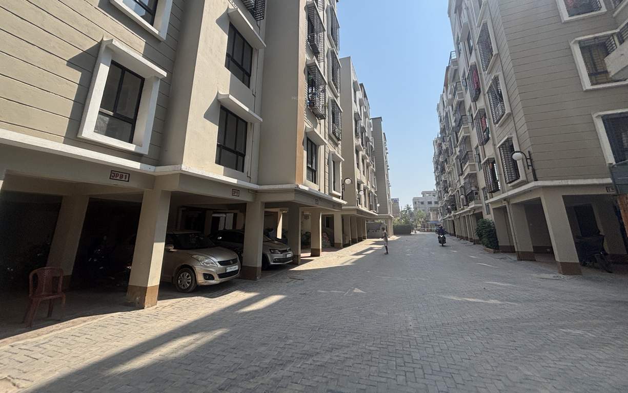  meena aurum Entrance Lobby