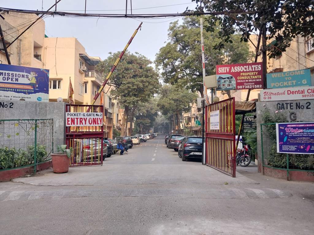 flats sarita vihar Entrance Lobby