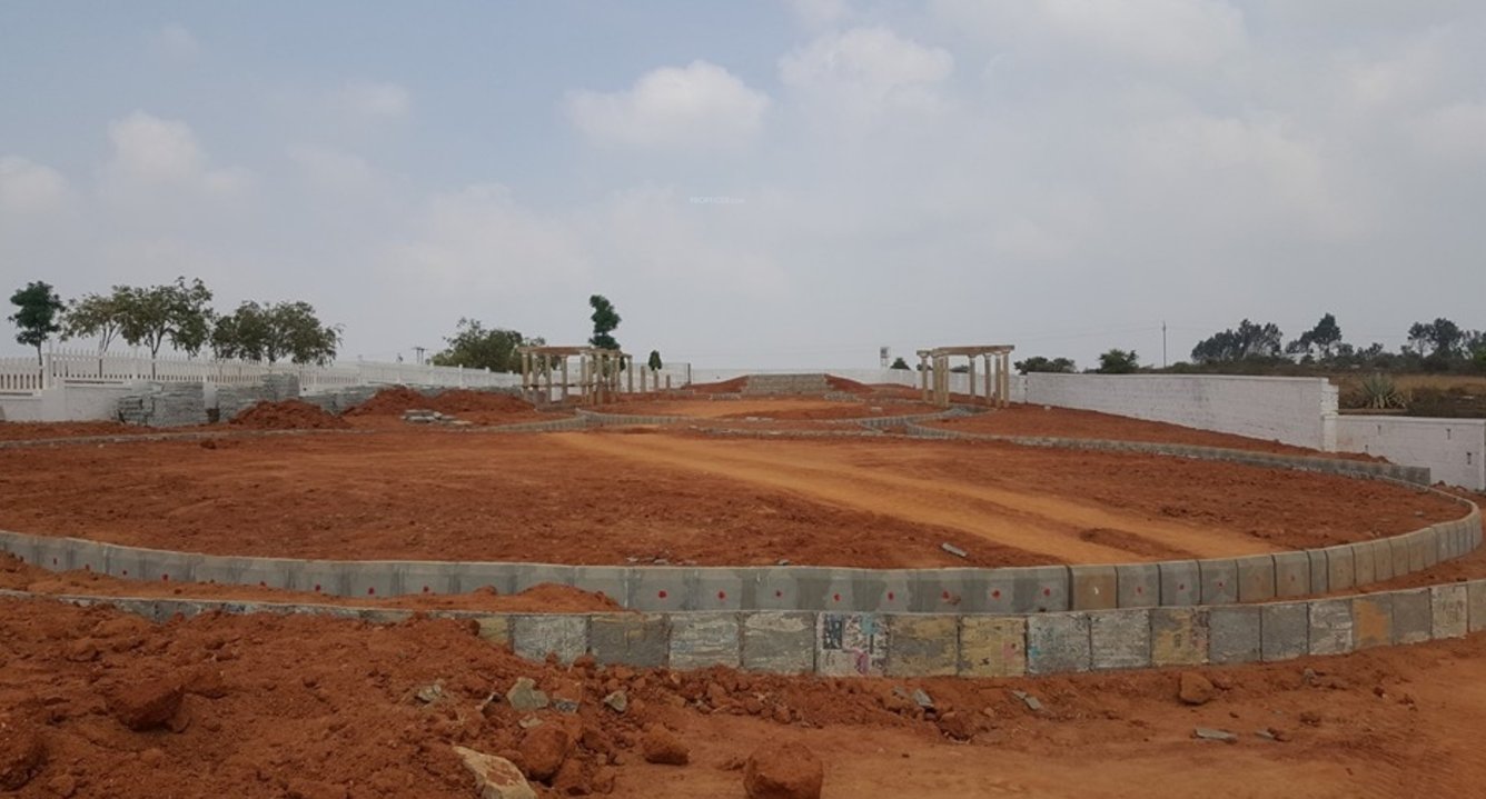 Images for Main Other of Siddhartha Sunny Vistaa