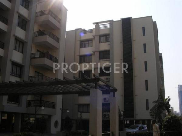 Images for Elevation of Kamnath Sepal Garnet