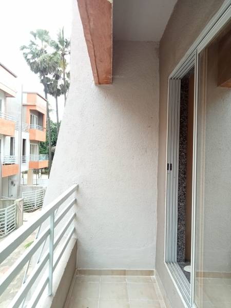  roman-residency-villa Balcony