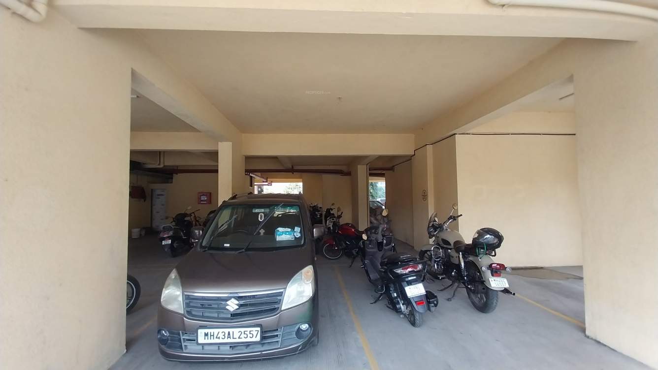  royale Car Parking