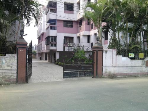  greens Images for Amenities of Daffodil Greens