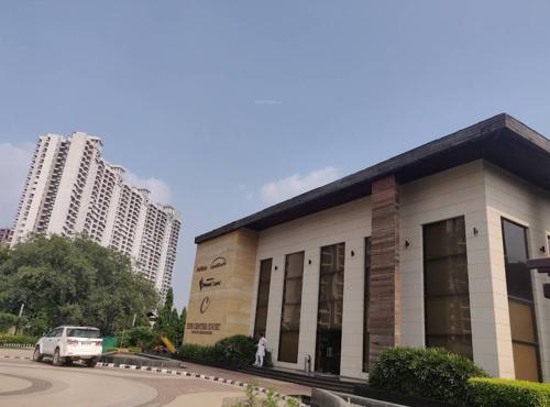  the-center-court-prime Club House