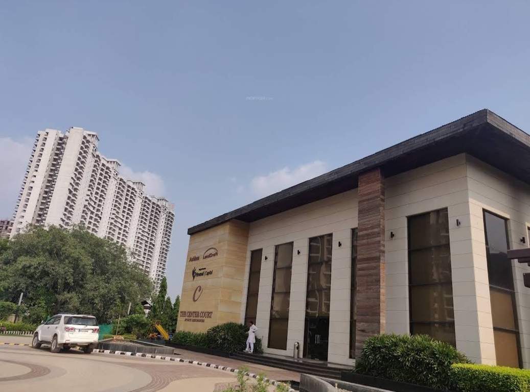  the center court prime Club House