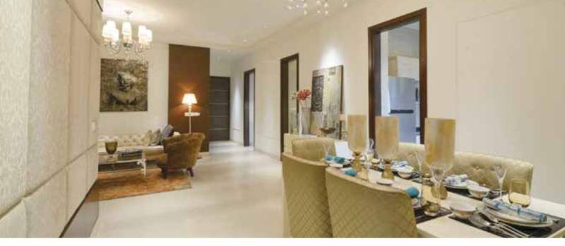  the center court prime Dining Area