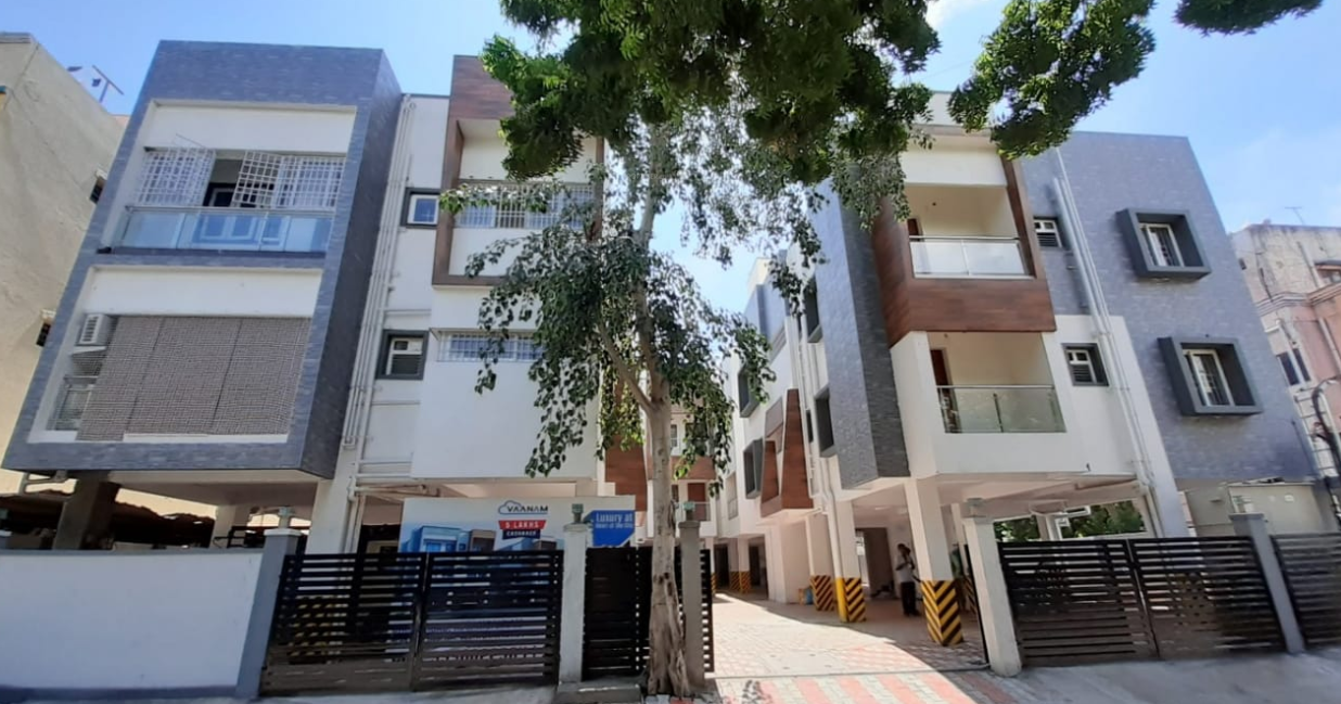  primero Gated Community