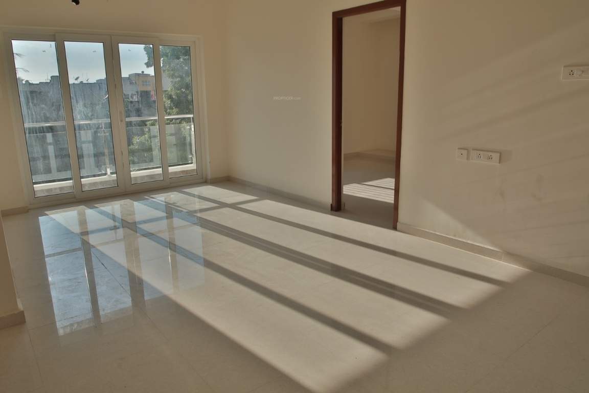  primero Living Area