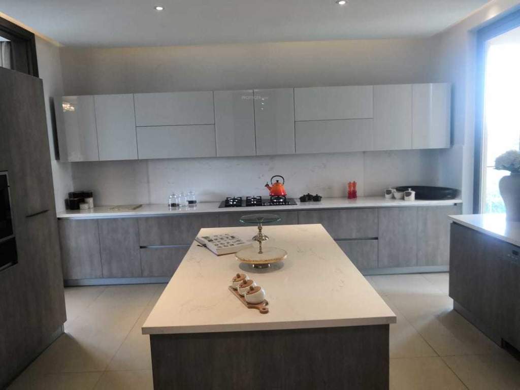  knightsbridge Kitchen