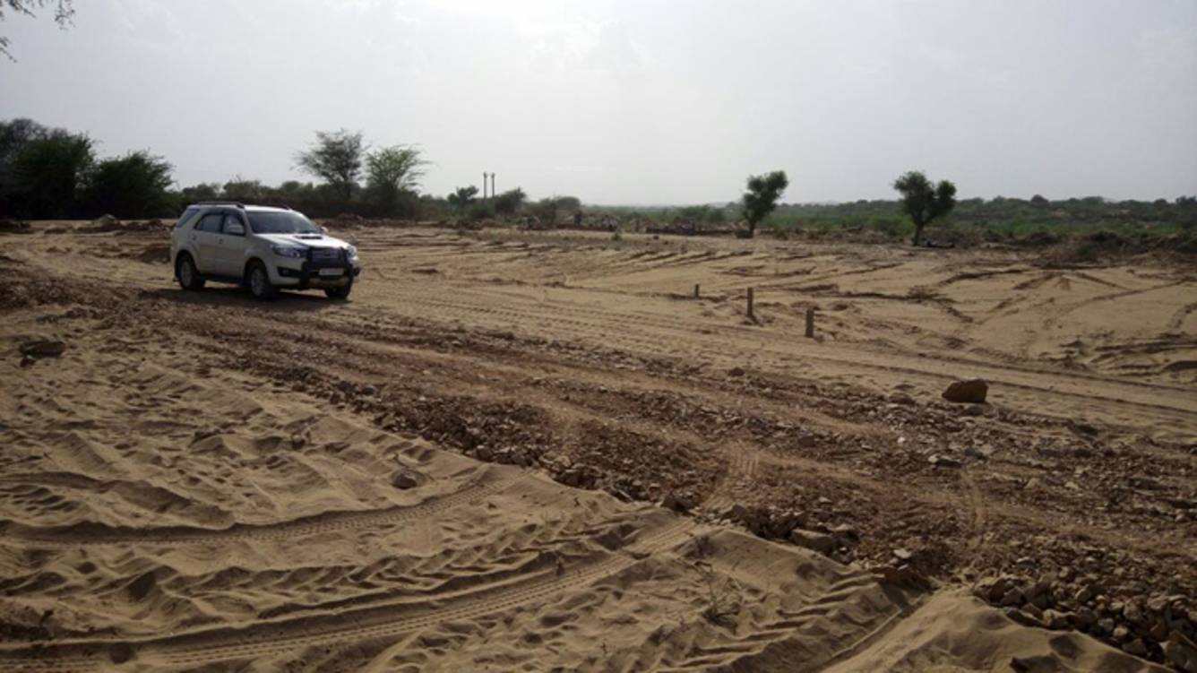  green tech mega city Plot