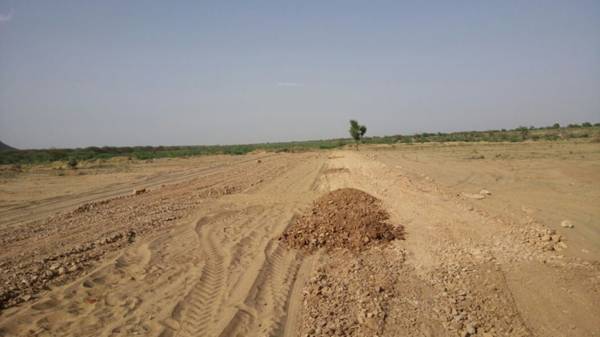  green-tech-mega-city Plot