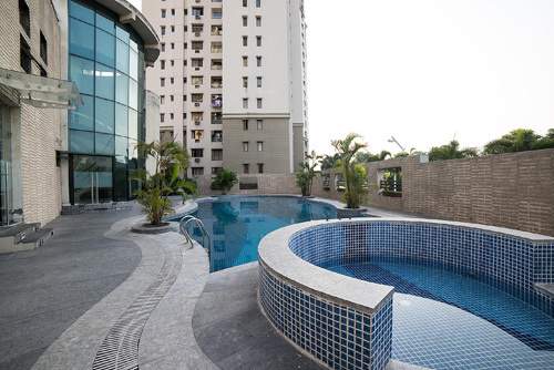  tower 5 Swimming Pool