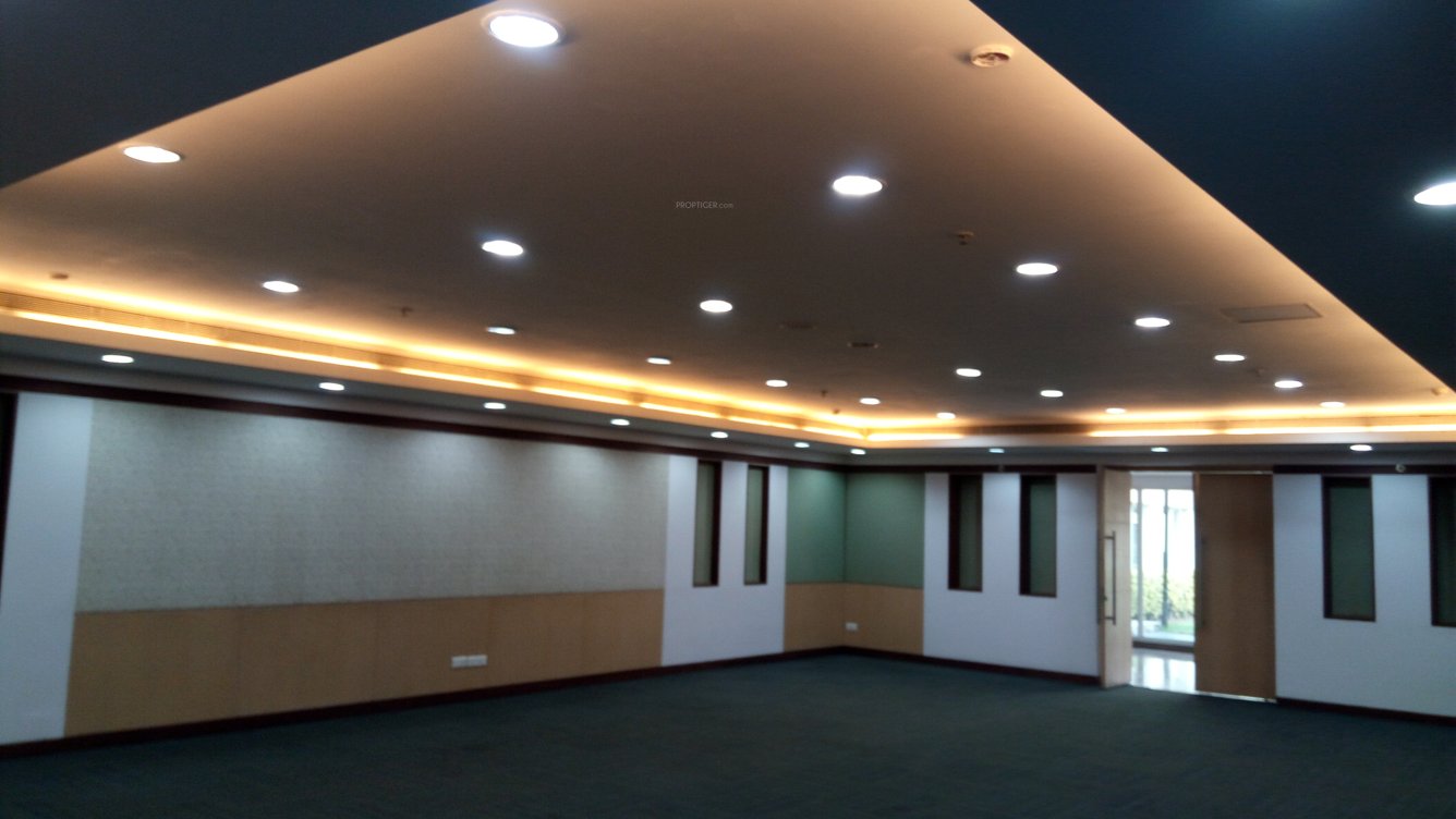 universal heights Others