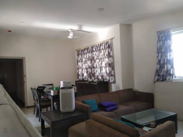  universal-heights Living Area