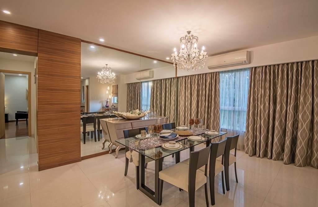 tuscan estate signature meadows Dining Area