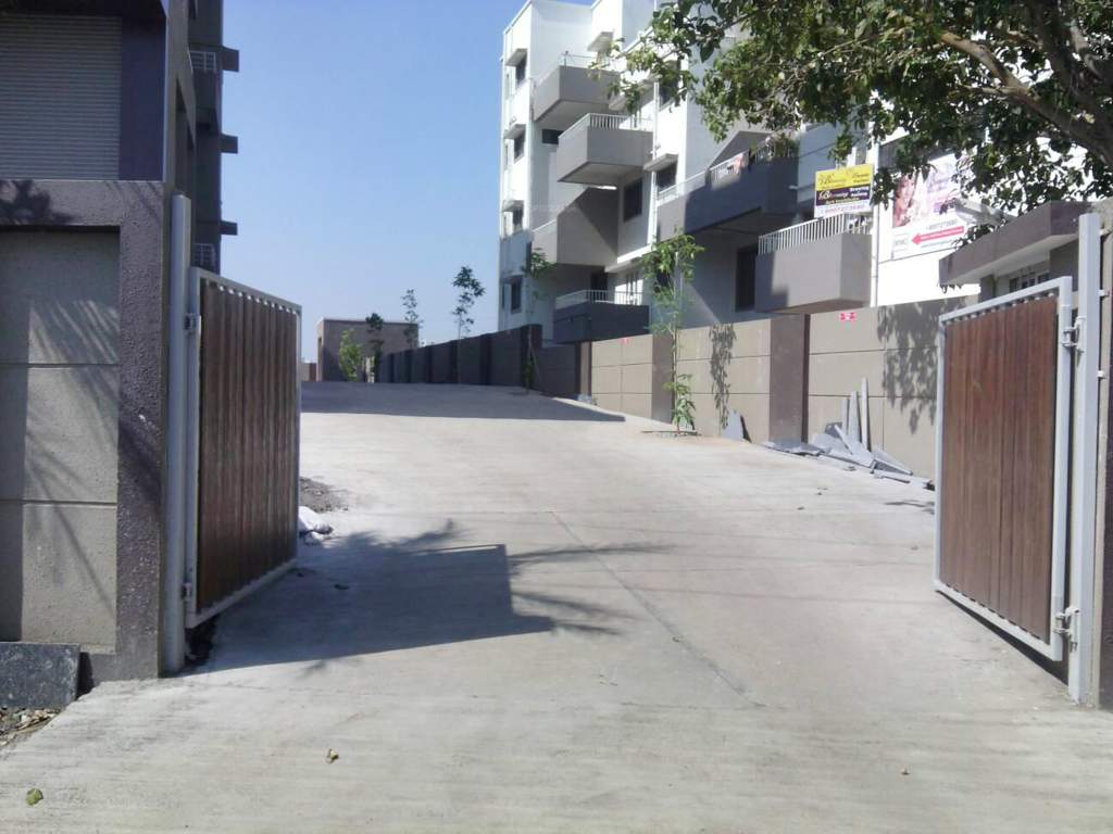  square Images for Amenities of Legacy Square