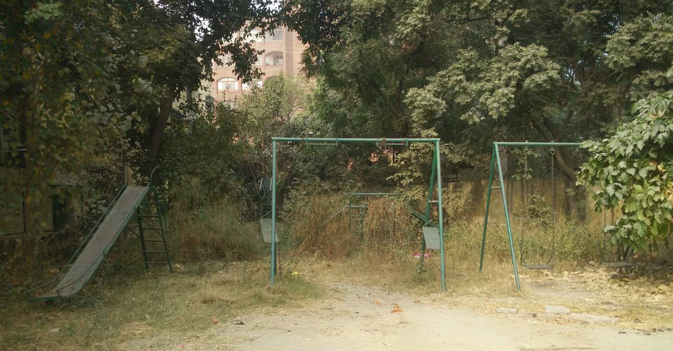  flats mayur vihar phase 1 Children's play area