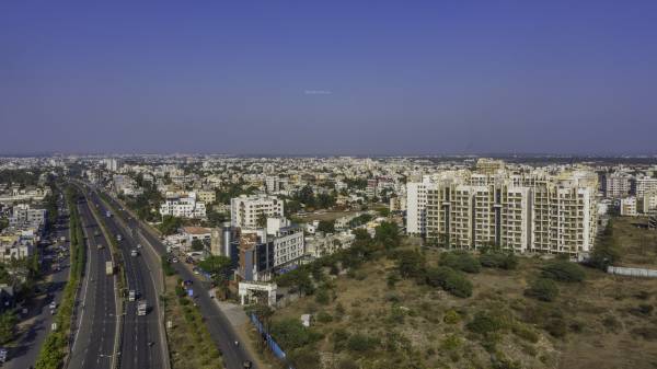  anmol-nayantara-gold Elevation