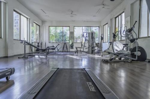  anmol-nayantara-gold Gymnasium