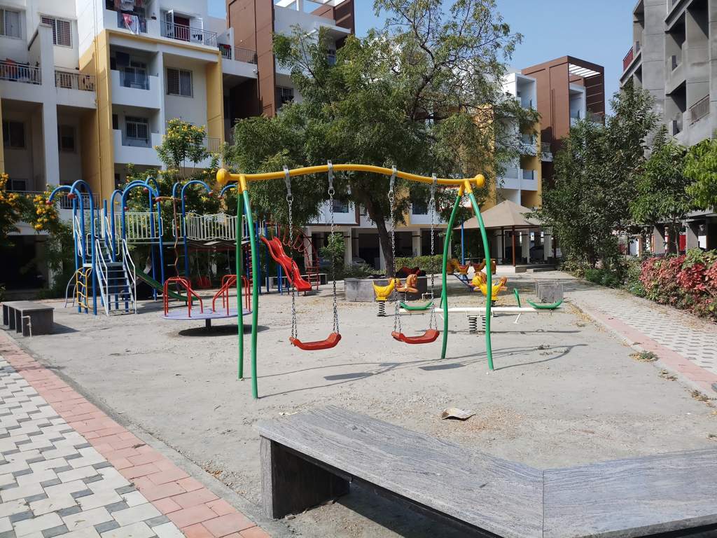  lotus Children's play area