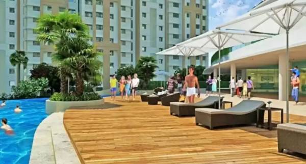  platino Swimming Pool