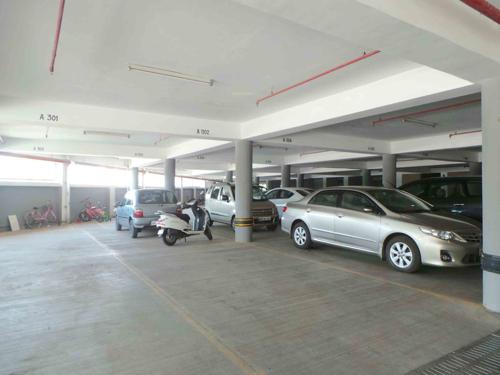  wadhwa-viceroy-park Car Parking