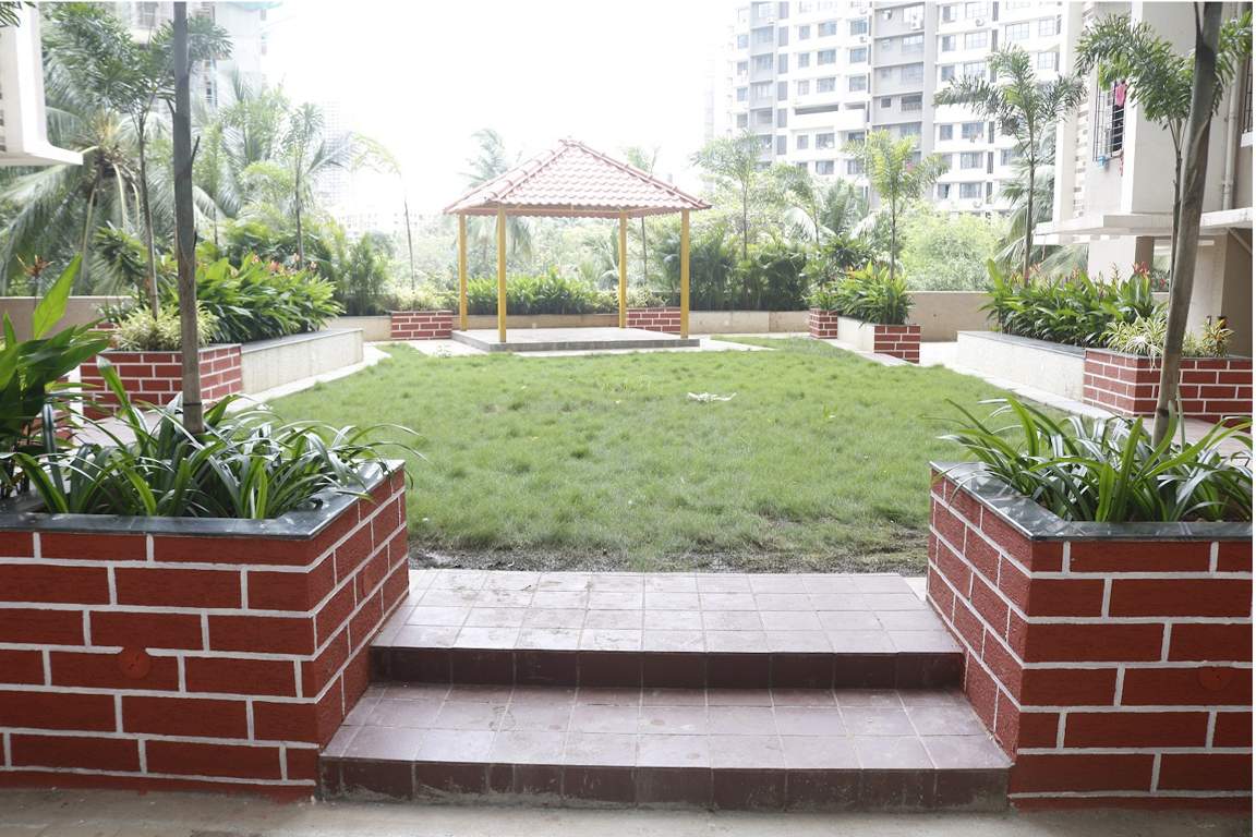  platinum Landscaped Gardens