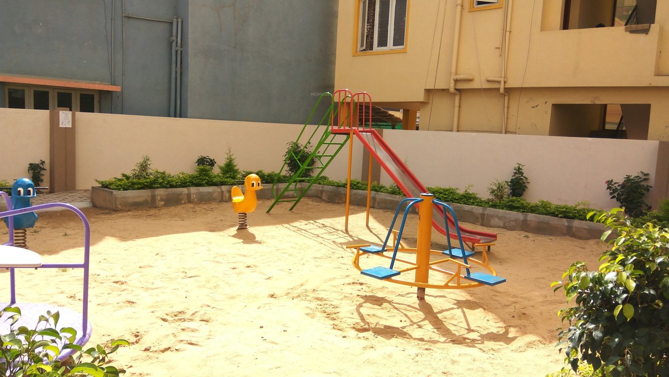  pearl Children's play area