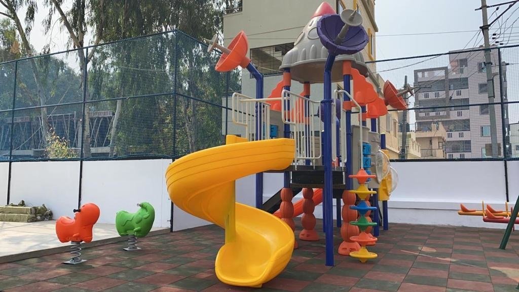  optima Children's play area