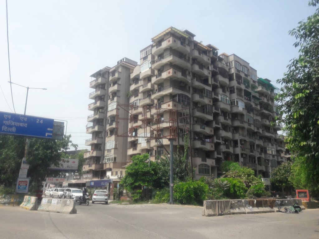  gaur green city Elevation