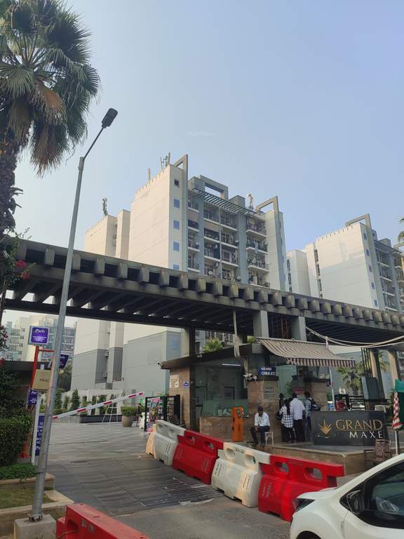  akriti shantiniketan Entrance Gate Security Cabin