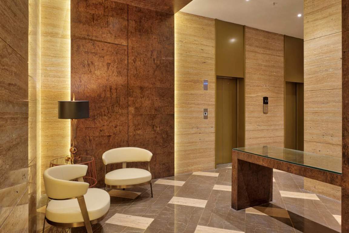  madhuvan Lift Available