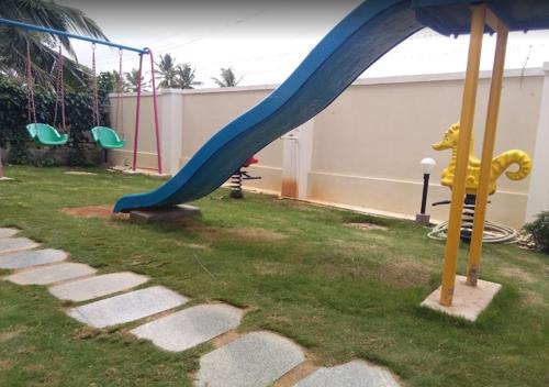 Children's play area habitat Children's play area