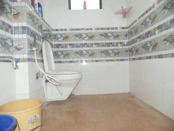  signature-square Bathroom