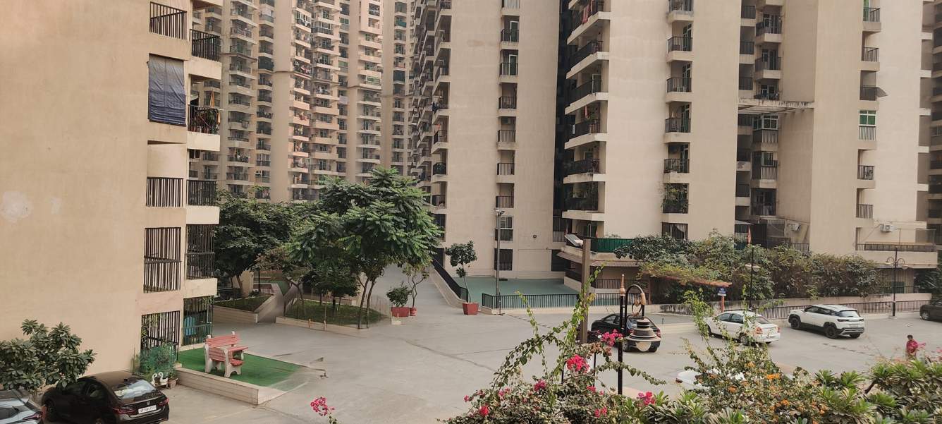  gaur city 2 11th avenue Internal Roads & Footpaths