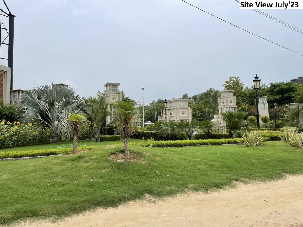 Central Flower Valley