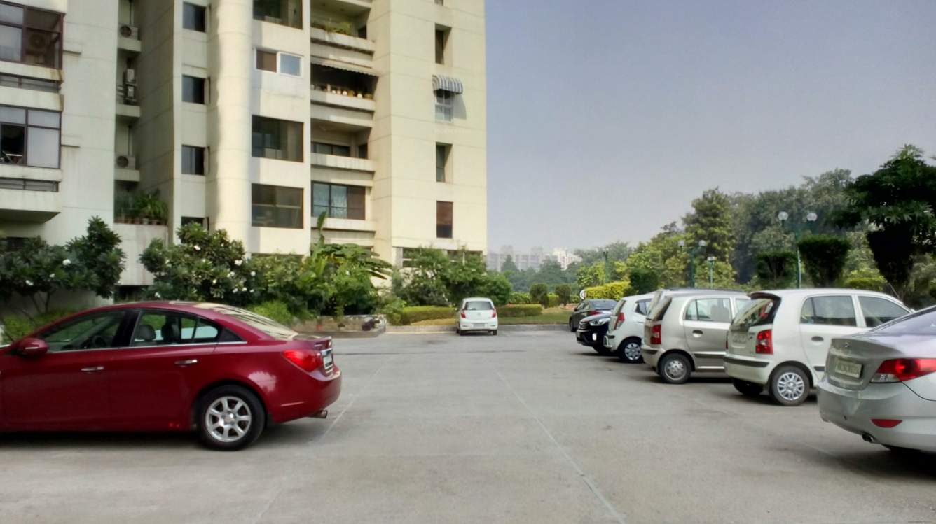  cosmos executive apartment Car Parking