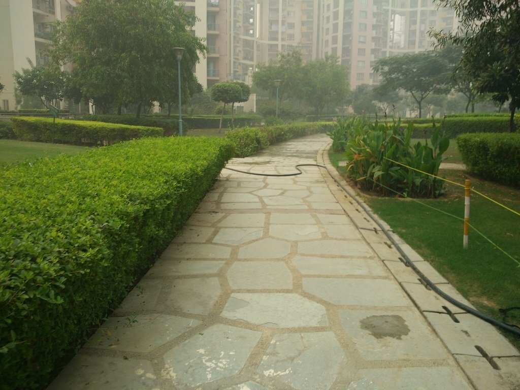 Unitech The Close South