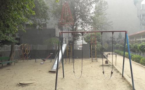  sfs-flats-pocket-1-bhartiya-apartment Children's play area