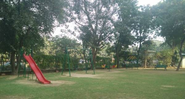  celebrity-suites Others